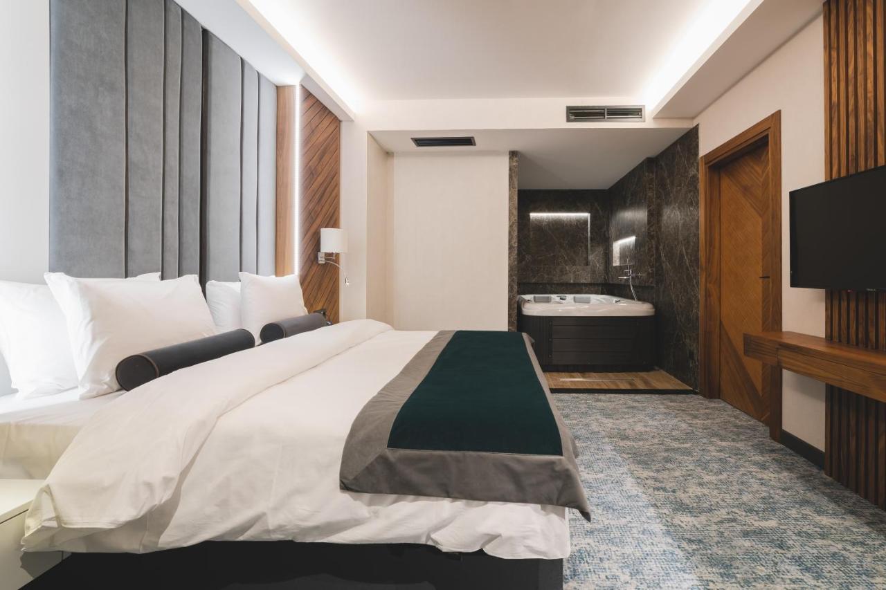 Bristol Hotel Подгорица Экстерьер фото