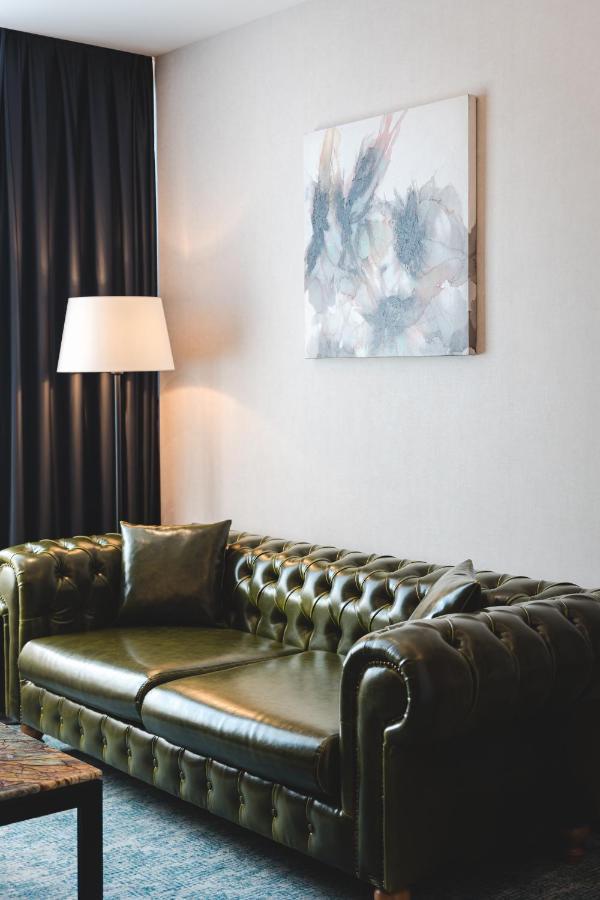 Bristol Hotel Подгорица Экстерьер фото